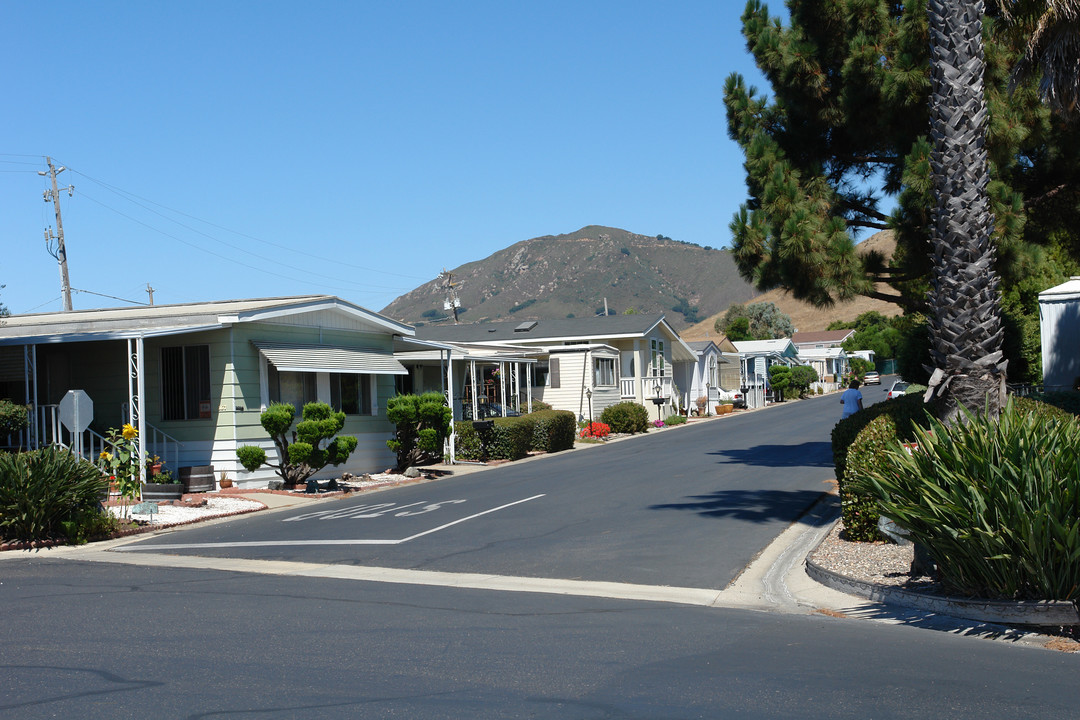 3057 S Higuera St in San Luis Obispo, CA - Building Photo