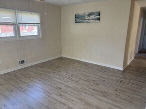 4717 Holladay Rd in Virginia Beach, VA - Building Photo - Building Photo