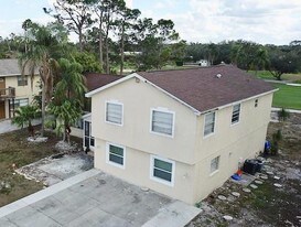 7618 Winged Foot Dr in Ft. Myers, FL - Building Photo