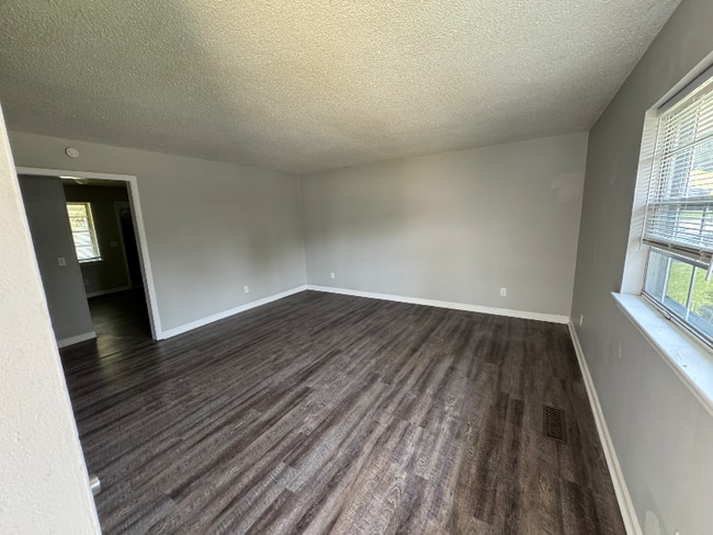 4706 Metro Park Ln in Hixson, TN - Building Photo - Building Photo