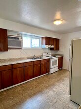 911 S Union St in Kennewick, WA - Building Photo - Building Photo