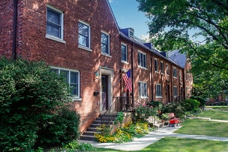 West Point Family Homes in West Point, NY - Foto de edificio - Building Photo