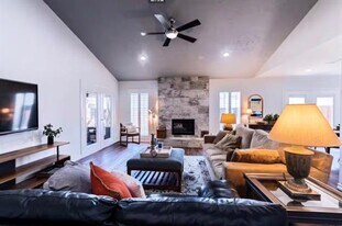 3002 Townbluff Dr in Plano, TX - Building Photo