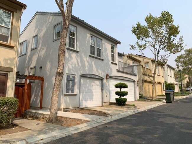 3338 Ariel Joshua Ct