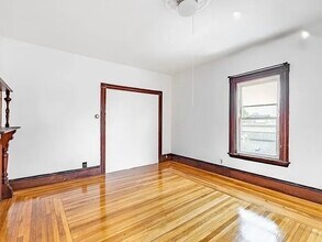 61-61 Glenwood Rd in Somerville, MA - Building Photo - Building Photo