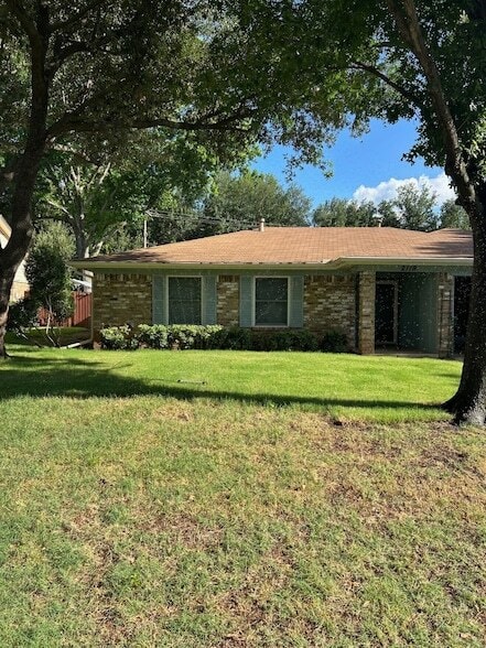 property at 2119 Pecos Dr
