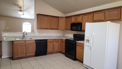 6534 94th St in Lubbock, TX - Building Photo - Building Photo