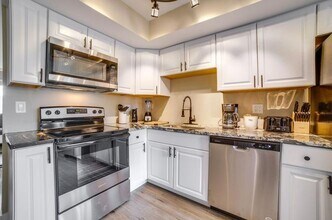 1136 Camellia Dr in Munster, IN - Building Photo - Building Photo