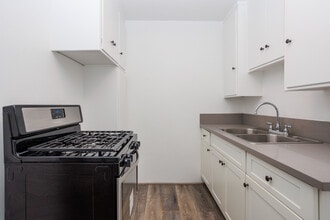 433 E. 3rd in Long Beach, CA - Building Photo - Interior Photo
