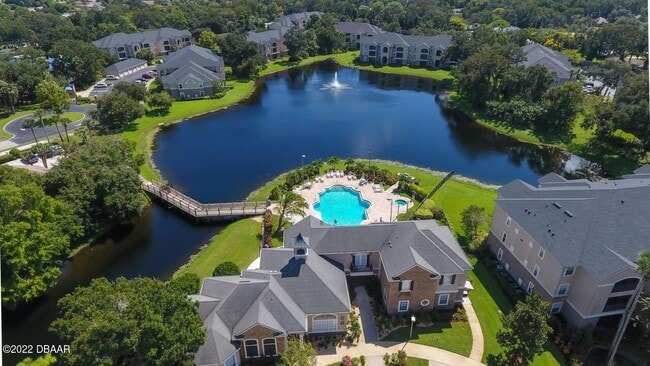 940 Village Trl, Unit 1-305 in Port Orange, FL - Building Photo - Building Photo