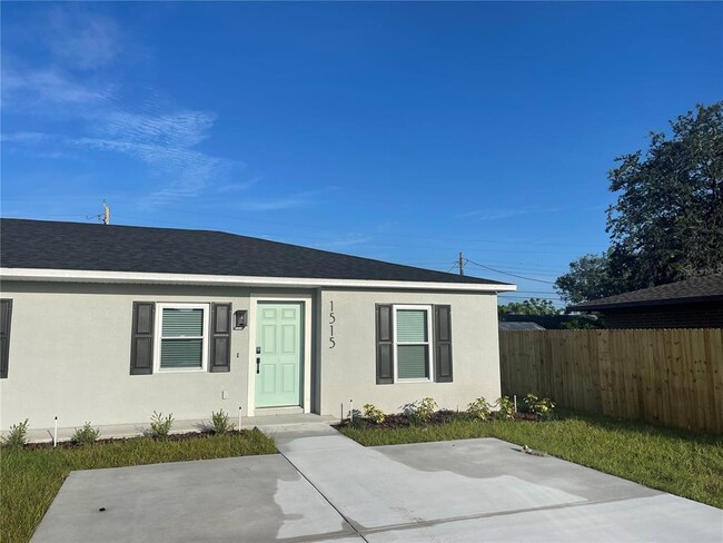 property at 1517 Moonlite Dr
