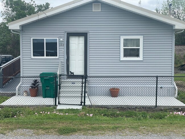 property at 333 California St