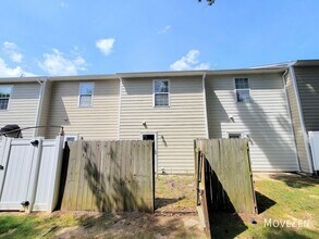 38 Cheltenham Dr in Clayton, NC - Building Photo - Building Photo