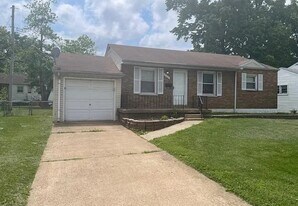 9327 Nelan Dr in St. Louis, MO - Building Photo