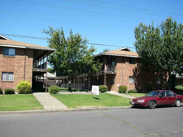 6021-6025 N Mayfair St in Spokane, WA - Foto de edificio - Building Photo