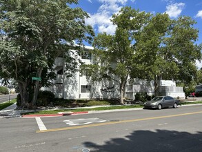 Thoma Holcome Apartments in Reno, NV - Building Photo - Building Photo