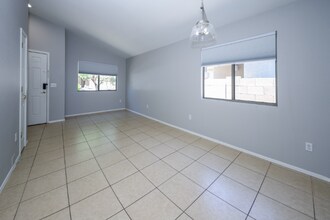 6807 W Quailwood Way in Tucson, AZ - Building Photo - Building Photo