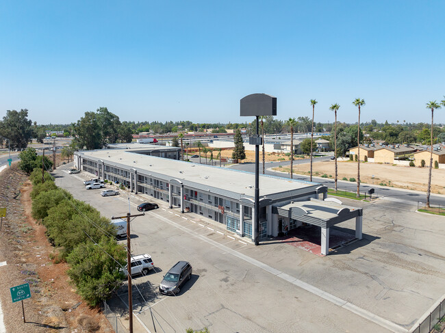 The Blanco in Bakersfield, CA - Building Photo - Primary Photo