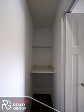 503 W Barry Ave, Unit 324 in Chicago, IL - Building Photo - Building Photo