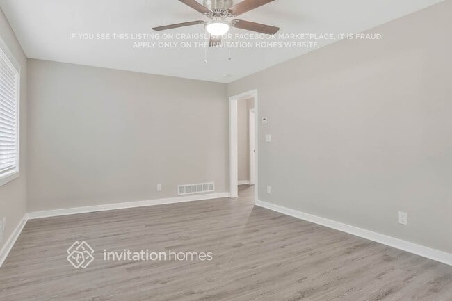 property at 327 Terrydale Dr SE