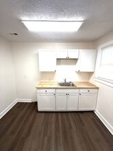 106 Courtland Dr in Montgomery, AL - Building Photo - Building Photo