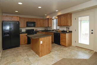 1869 W 5050 S in Roy, UT - Building Photo - Building Photo