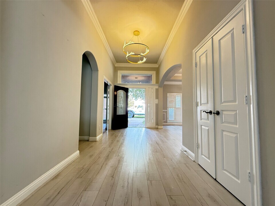 13522 Schumann Trail in Sugar Land, TX - Building Photo