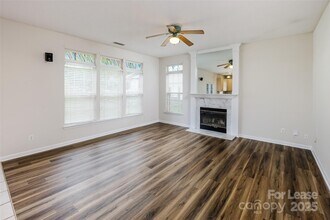 16017 Woodcote Dr in Huntersville, NC - Building Photo - Building Photo