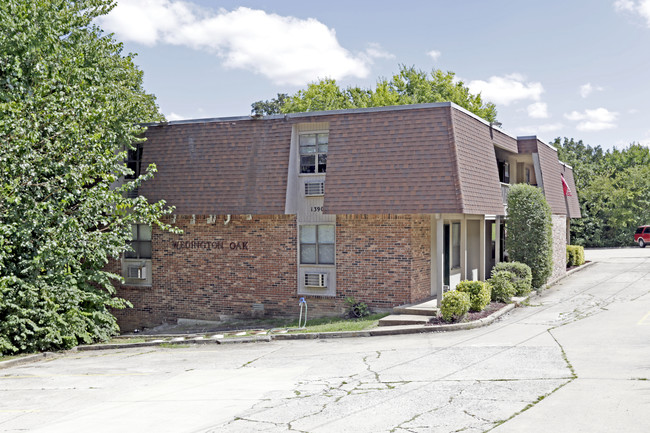 Wedington Oak Apartments in Fayetteville, AR - Building Photo - Building Photo