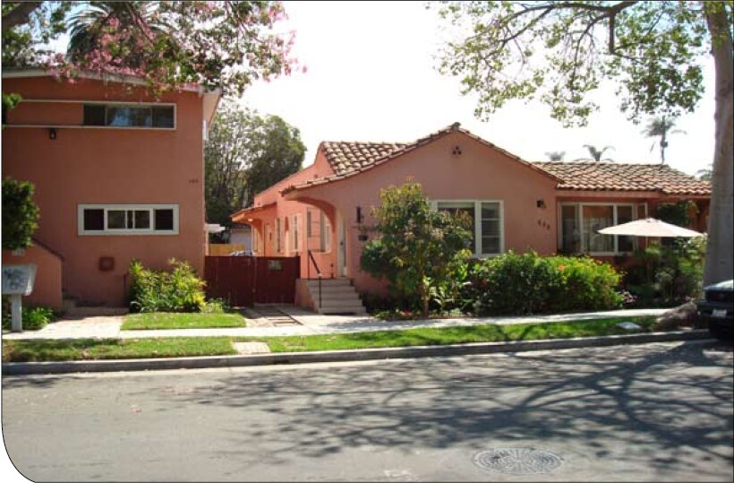 125-129 W Yanonali St in Santa Barbara, CA - Building Photo