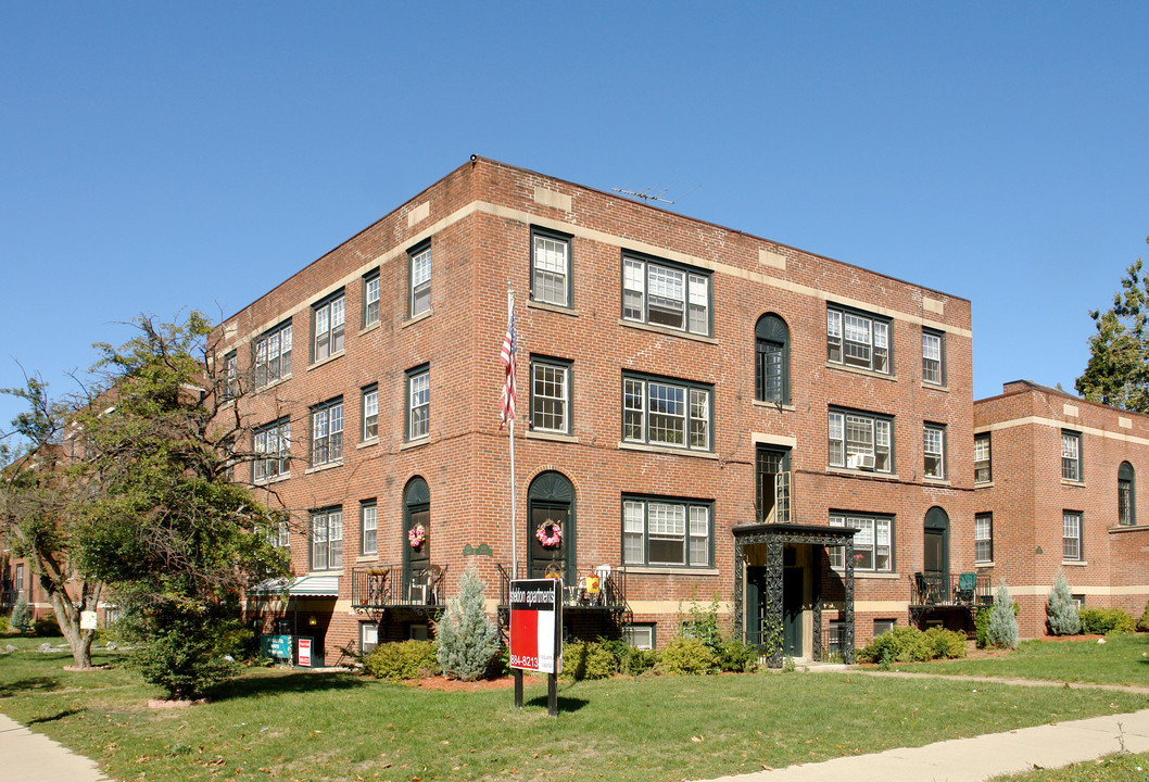 Sheldon Apartments in Buffalo, NY - Foto de edificio