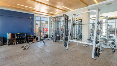 285 Summer St, Unit 7 in Boston, MA - Building Photo - Building Photo