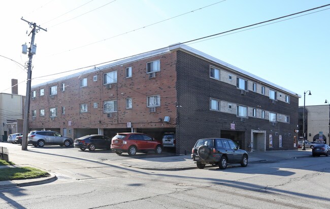 2139 S Clinton Ave in Berwyn, IL - Building Photo - Building Photo