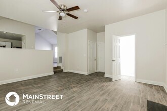 10057 Tara Glynn Dr in Hampton, GA - Foto de edificio - Building Photo