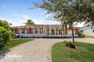 4006 NW 76th Ave in Coral Springs, FL - Building Photo