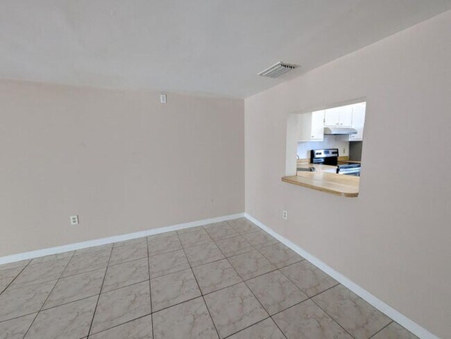 5112 Society Pl E in West Palm Beach, FL - Building Photo - Building Photo