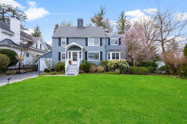 property at 75 Fernwood Rd