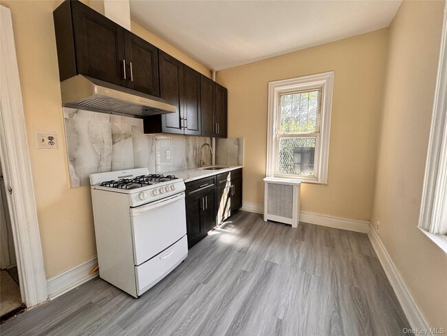 237-18 92nd Rd in Queens, NY - Building Photo - Building Photo