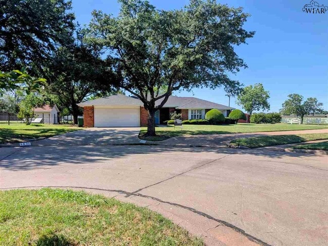 property at 1431 Cherokee Cir