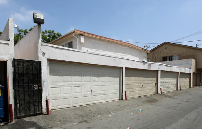 146 E Wakefield Ave in Anaheim, CA - Building Photo - Building Photo