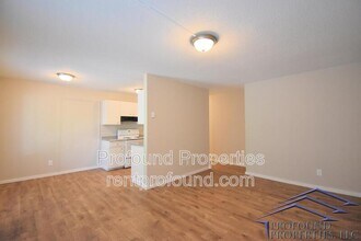 706 NE 99th Ave in Portland, OR - Building Photo - Building Photo