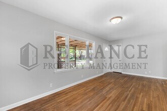 1817 Catherine St in Wichita, KS - Building Photo - Building Photo