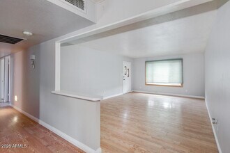 1722 E Broadmor Dr in Tempe, AZ - Building Photo - Building Photo