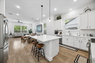 311 Sikes St in Houston, TX - Building Photo - Building Photo