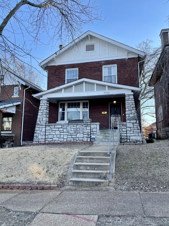 7030 Ethel Ave in St. Louis, MO - Building Photo