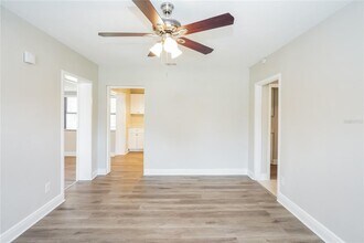 832 Bethune Dr in Orlando, FL - Building Photo - Building Photo
