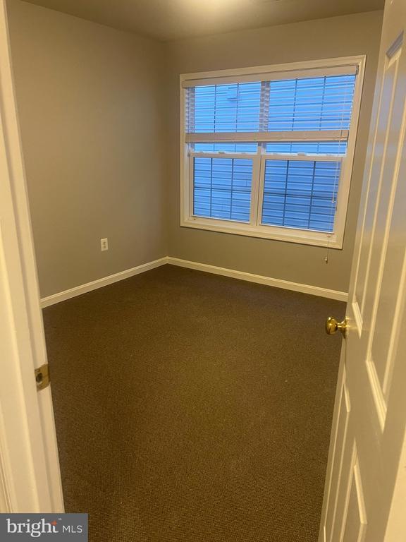 property at 9138 Mineola Ct