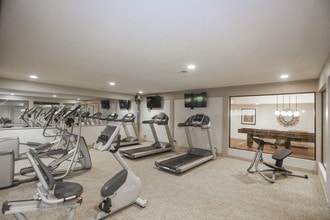 The Ridge Overland Park in Overland Park, KS - Foto de edificio - Interior Photo