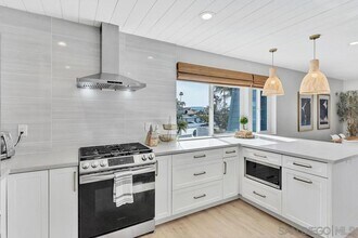 50 Montego Ct in Coronado, CA - Building Photo - Building Photo