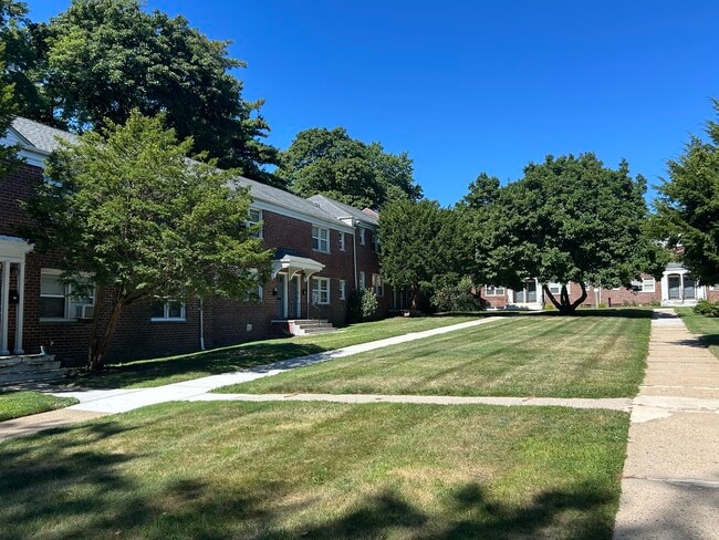 353 S Center St in Orange, NJ - Building Photo - Building Photo